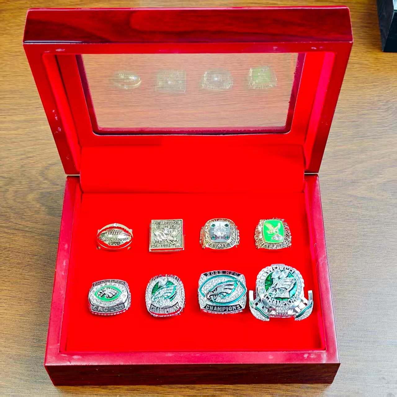 Philadelphia Eagles 8-Piece Championship Ring Set
