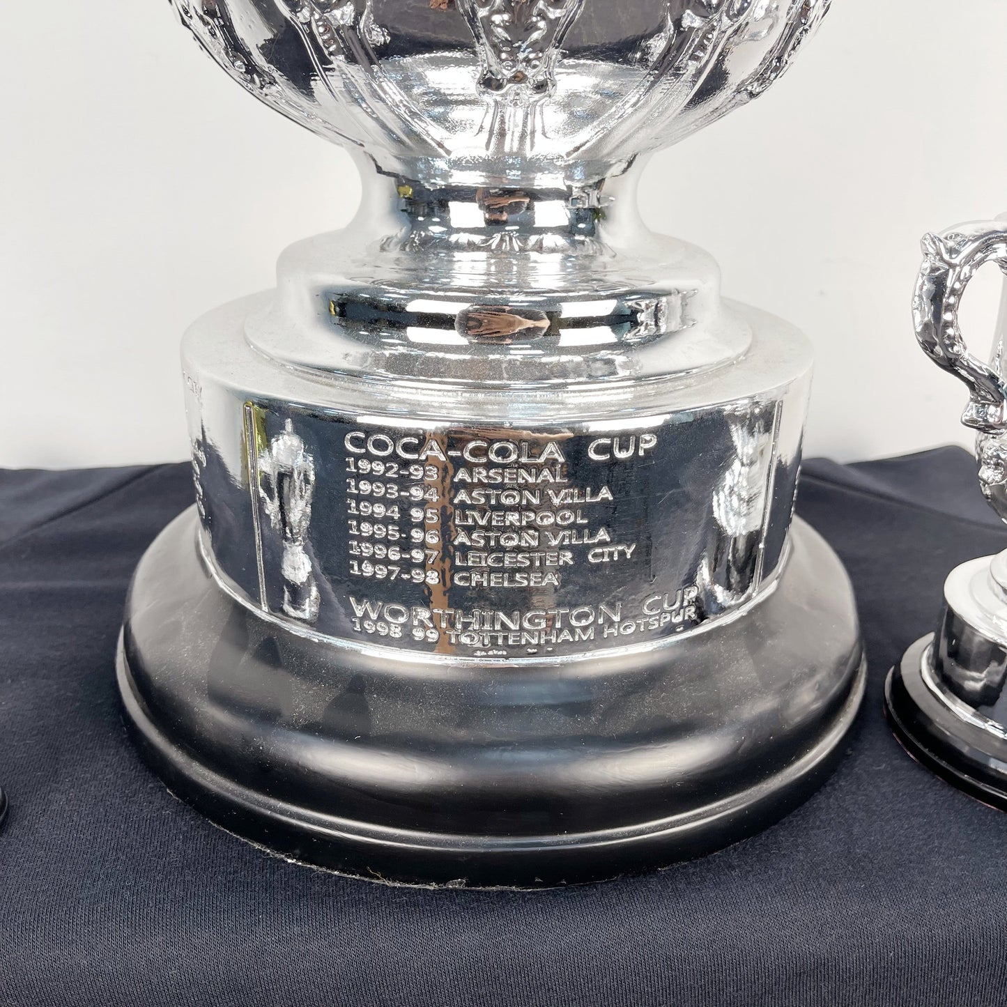 League Cup Carabao Cup Trophy(Only 42cm With 2024-25 Newcastle United Engraved On the Base) )