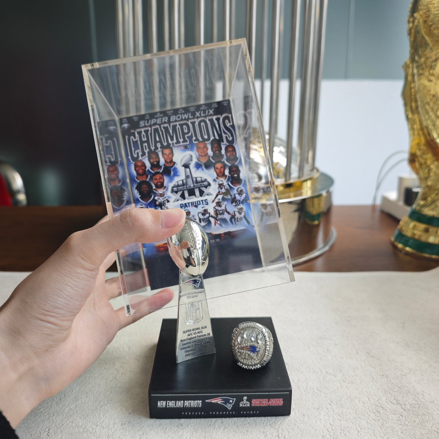 2015 New England Patriots Super Bowl XLIX Championship Trophy Display Case