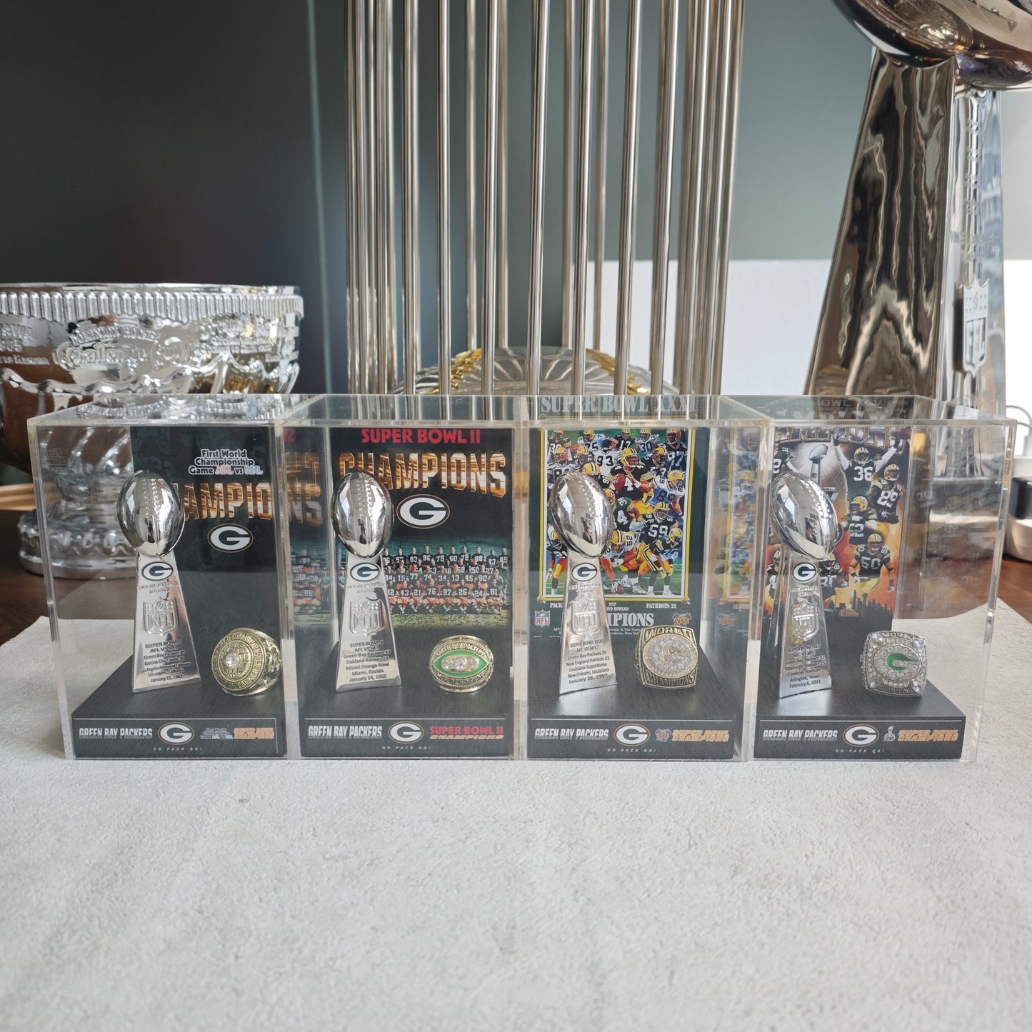 2011 Green Bay Packers Super Bowl XLV Championship Trophy Display Case