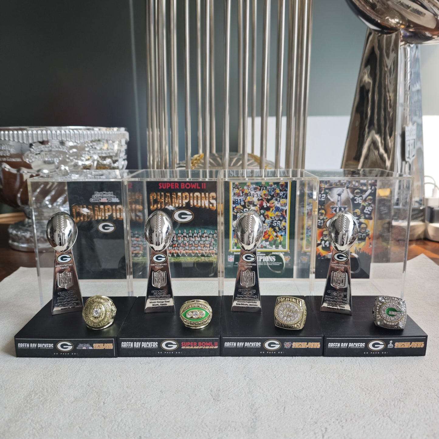 2011 Green Bay Packers Super Bowl XLV Championship Trophy Display Case