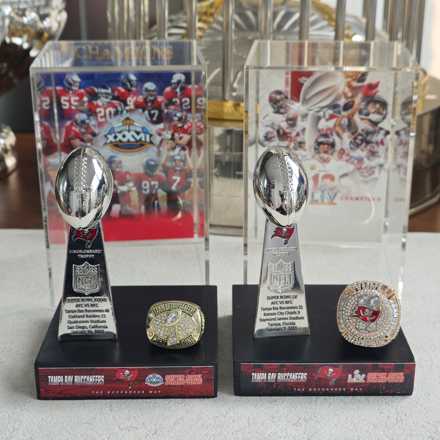 2021 Tampa Bay Buccaneers Super Bowl LV Championship Trophy Display Case