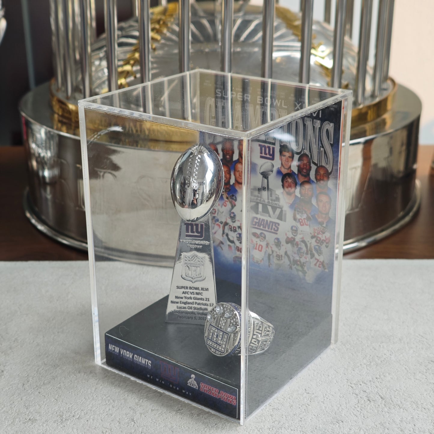 2012 New York Giants Super Bowl XLVI Championship Trophy Display Case