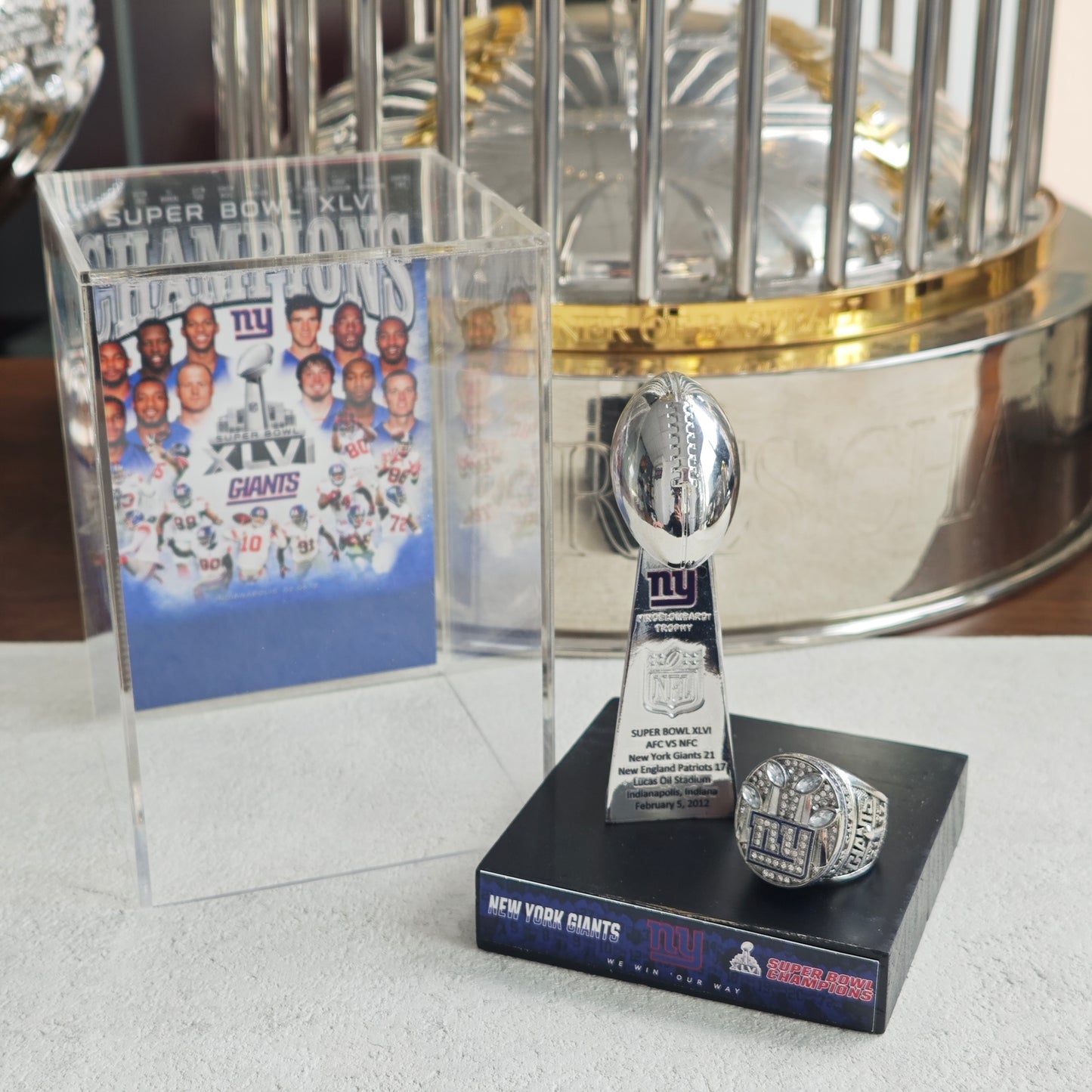 2012 New York Giants Super Bowl XLVI Championship Trophy Display Case