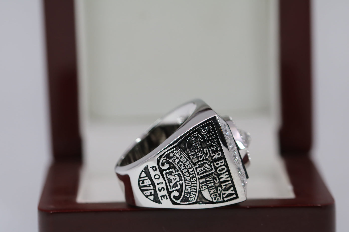 Premium Series-1976 Oakland Raiders Super Bowl Ring