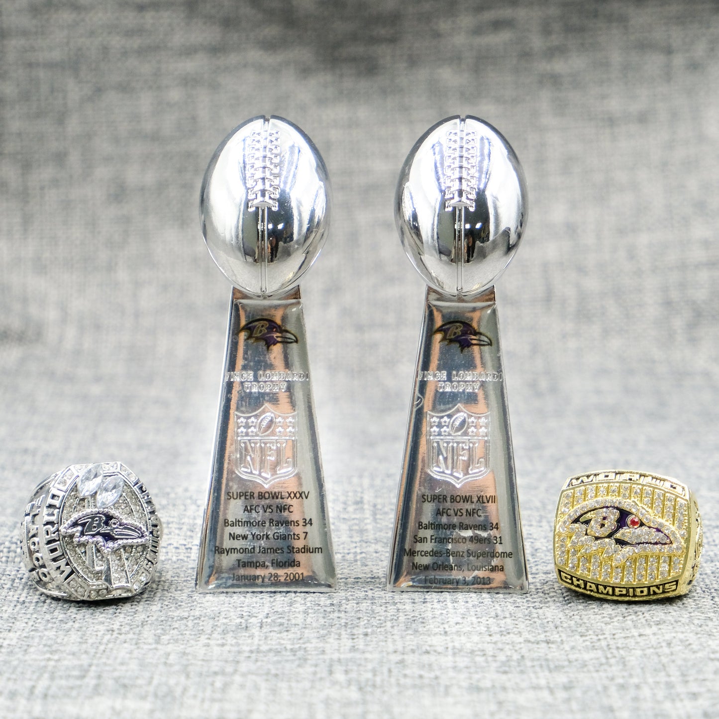 [ Baltimore Ravens ]2 Trophys and 2 Pcs Ring Set + Box NFL