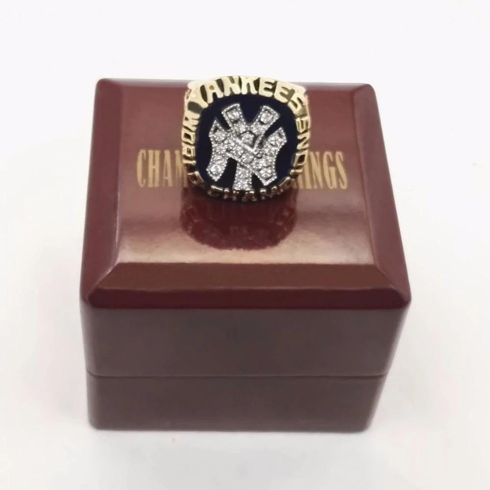 1977 New York Yankees World Series Championship Ring