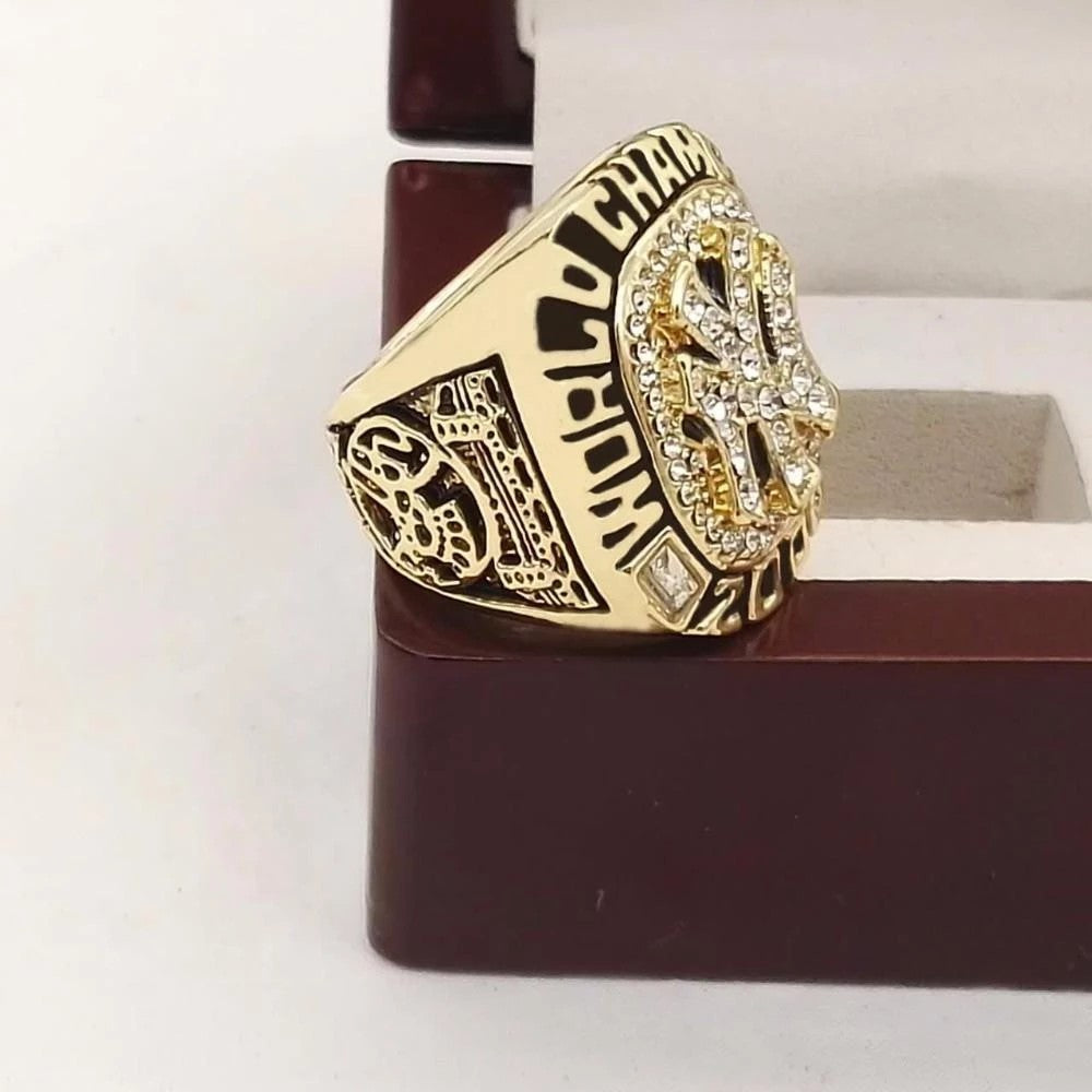 2000 New York Yankees World Series Championship Ring