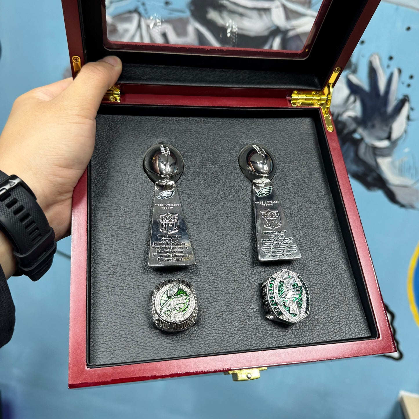 [ Philadelphia Eagles ]2 Trophys and 2   Rings  Set + Box NFL