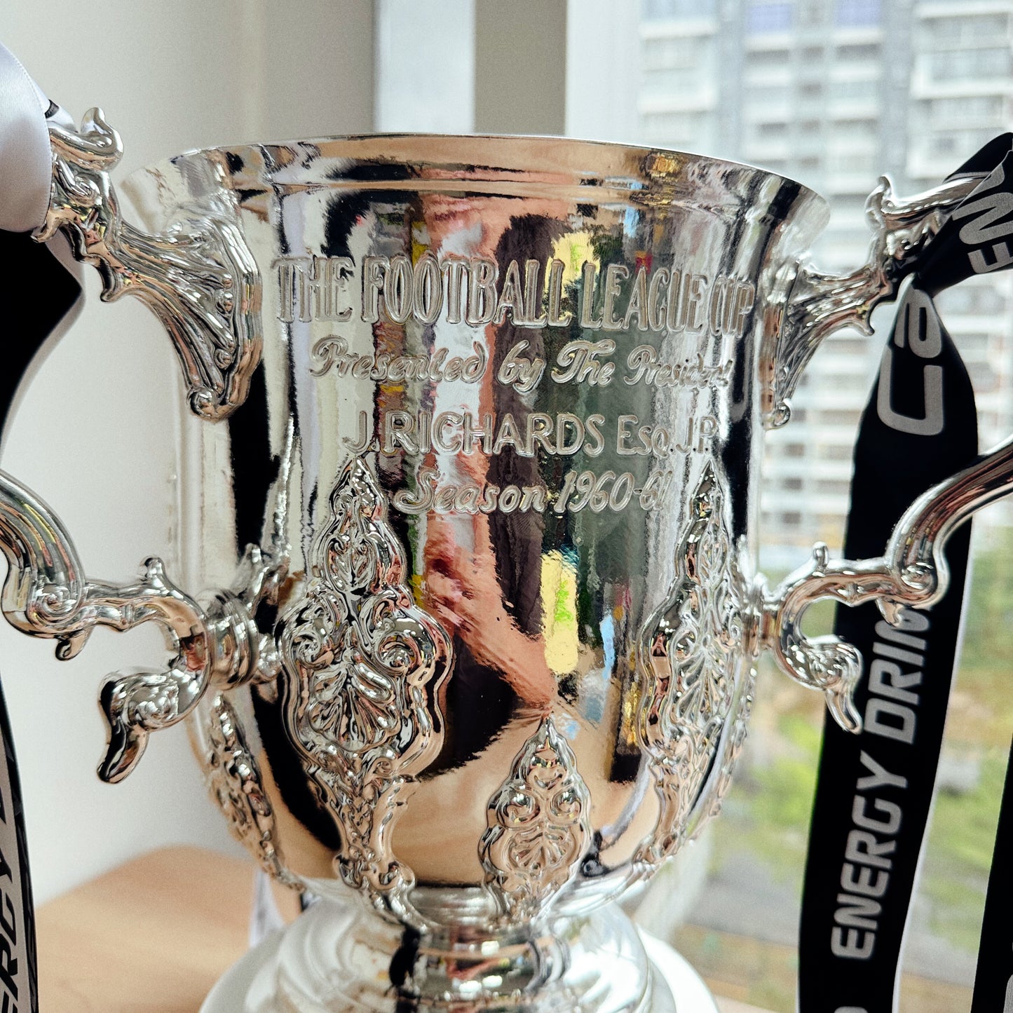 League Cup Carabao Cup Trophy(Only 42cm With 2024-25 Newcastle United  Engraved On the Base) )