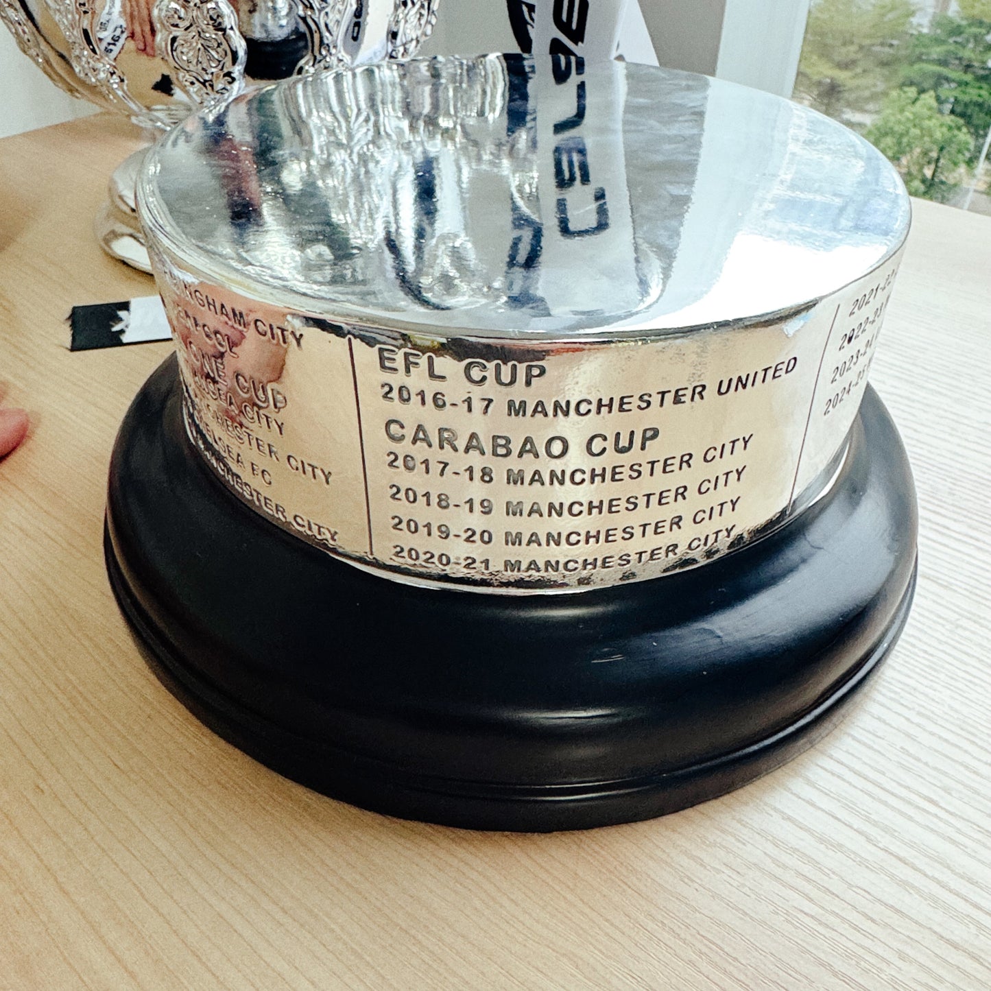 League Cup Carabao Cup Trophy(Only 42cm With 2024-25 Newcastle United  Engraved On the Base) )