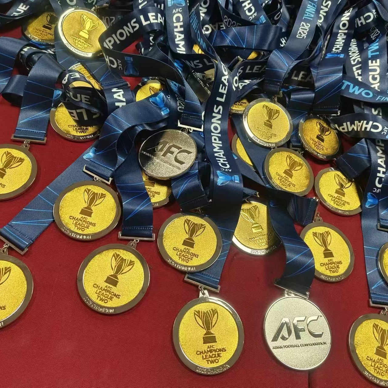 2024-25 Sharjah AFC Champions League Two Champions Medal Frame（Medal Included）