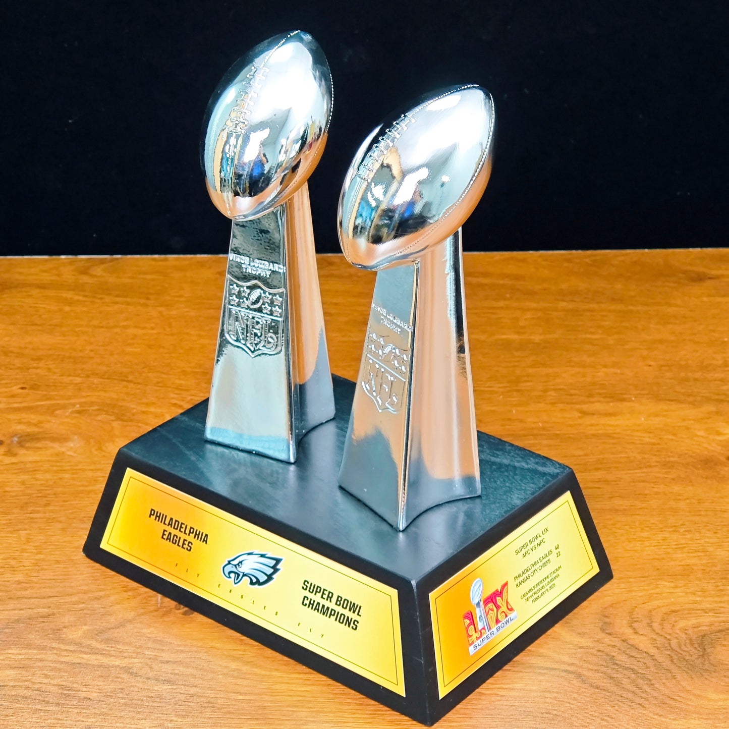 [NFL] Philadelphia Eagles Super Bowl champions With Wooden Base