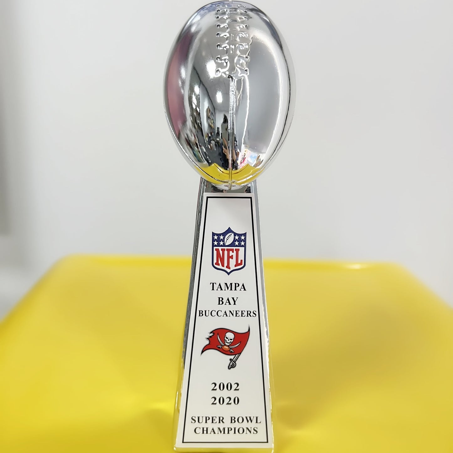 [NFL]Tampa Bay Buccaneers,2020/2002 Vince Lombardi ,  Super Bowl Championship Trophy Resin Version