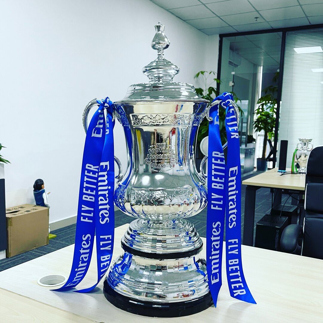 FA Cup Trophy(Indicate what ribbon you want)