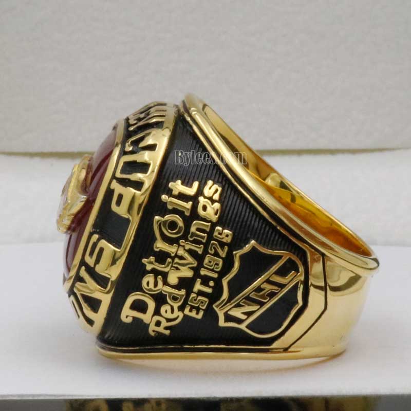 1997 Detroit Red Wings Stanley Cup Ring