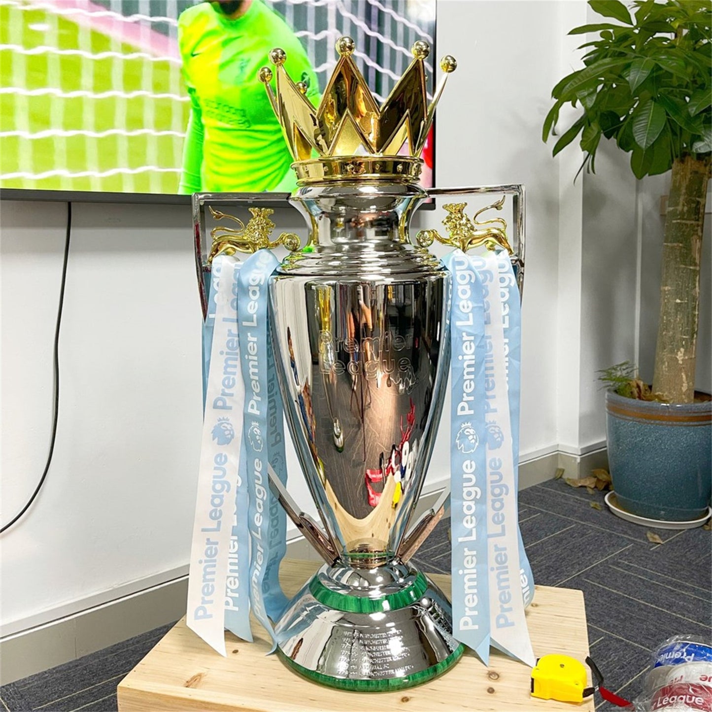 [Metal Version]Premier League Trophy (Indicate what ribbon you want)