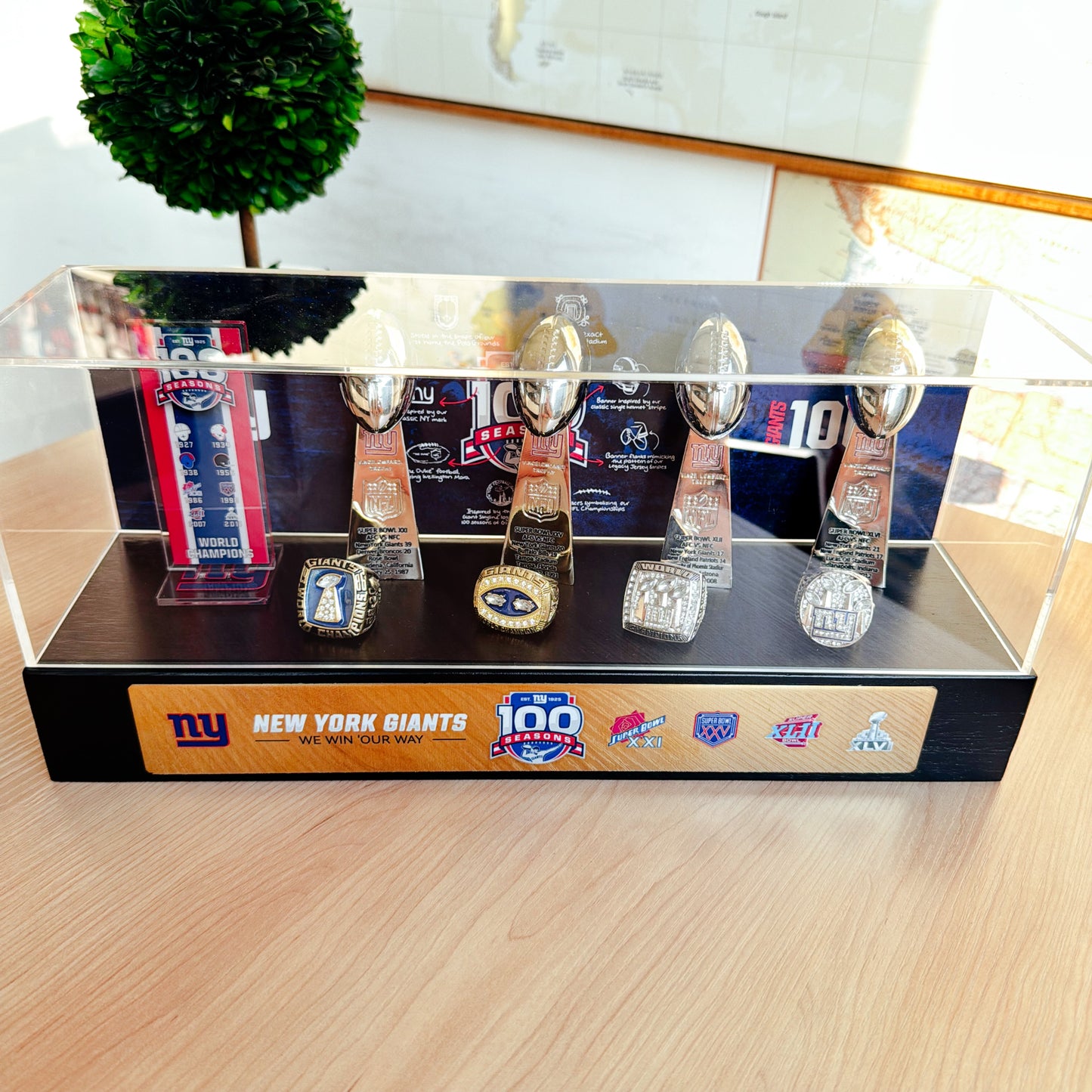 New York Giants 100th Anniversary Collection Trophy Ring Display Case