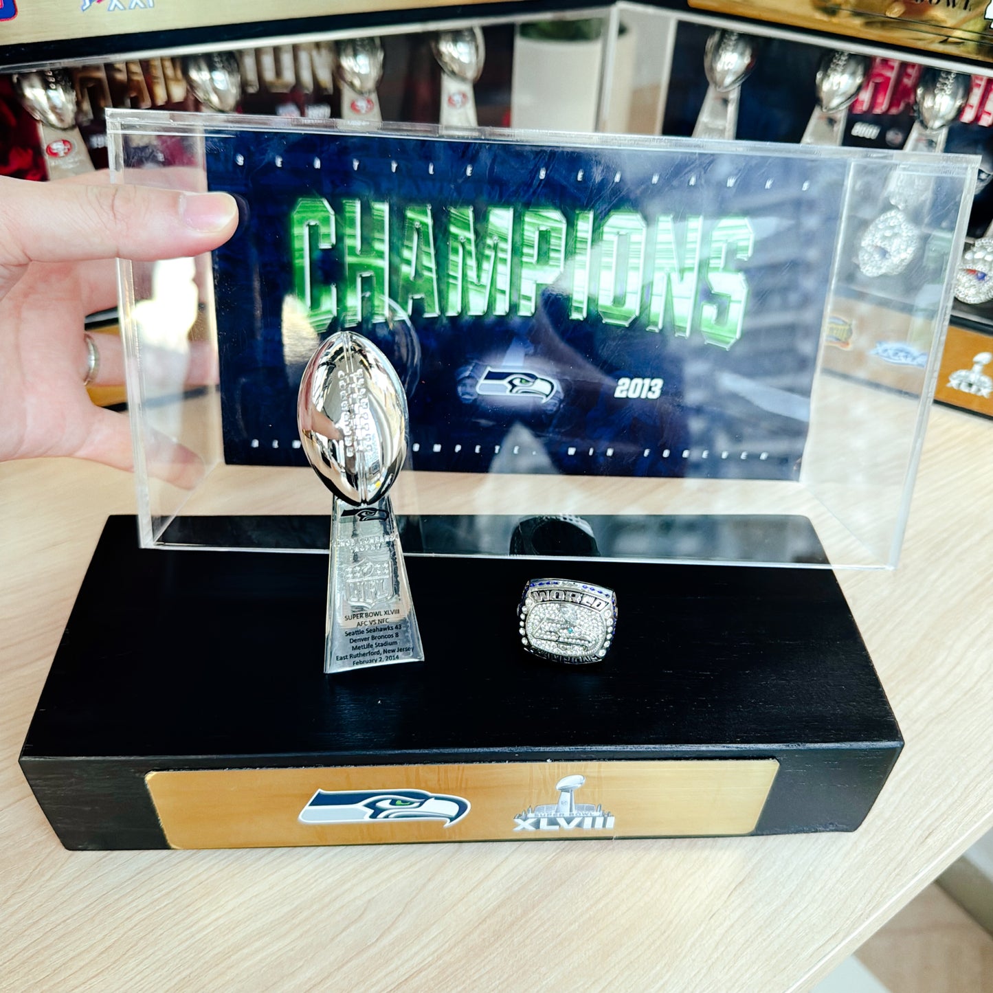 Seattle Seahawks Super Bowl Championship Trophy Ring Display Case