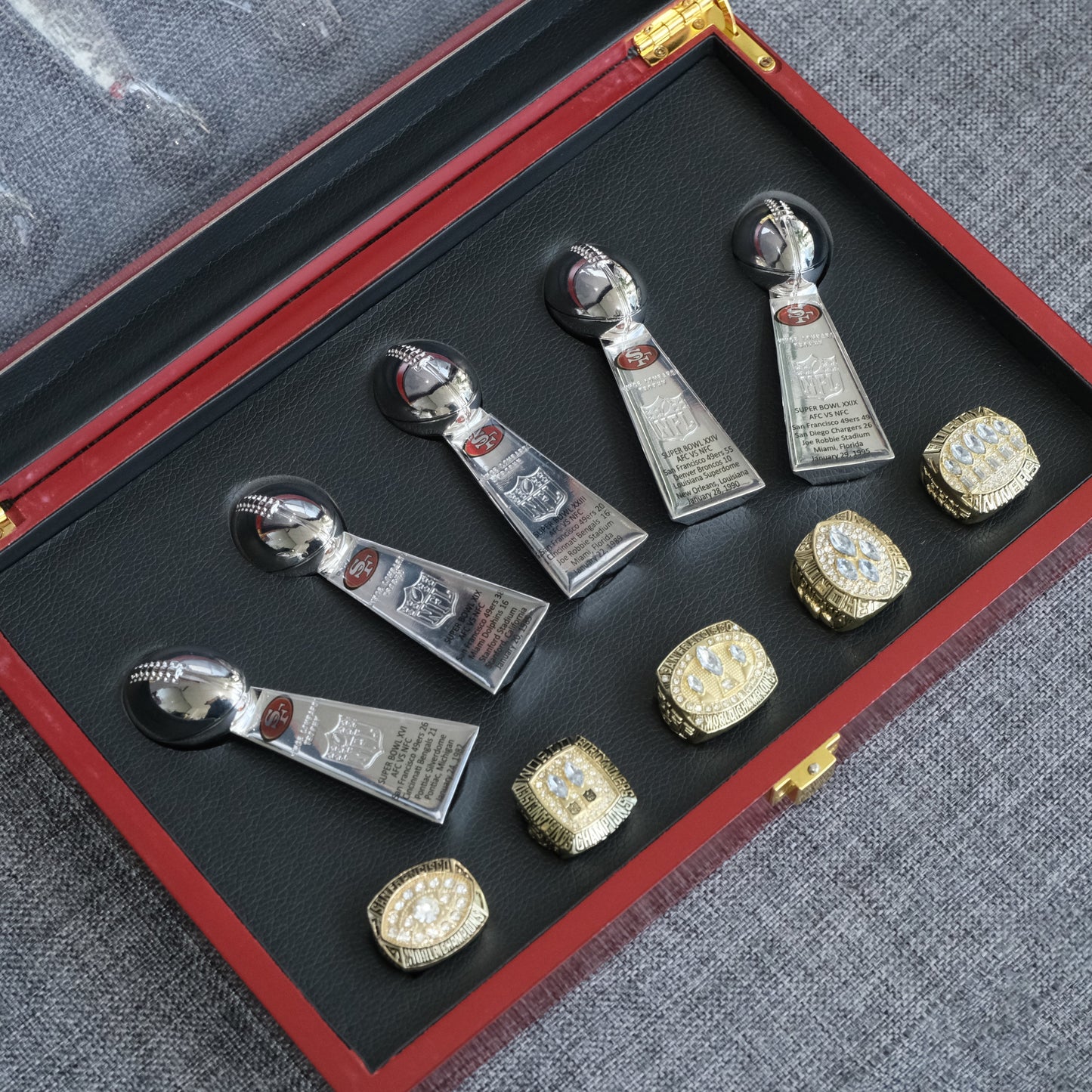 [San Francisco 49ers ]5 Trophys and 5 Pcs Ring Set + Box NFL