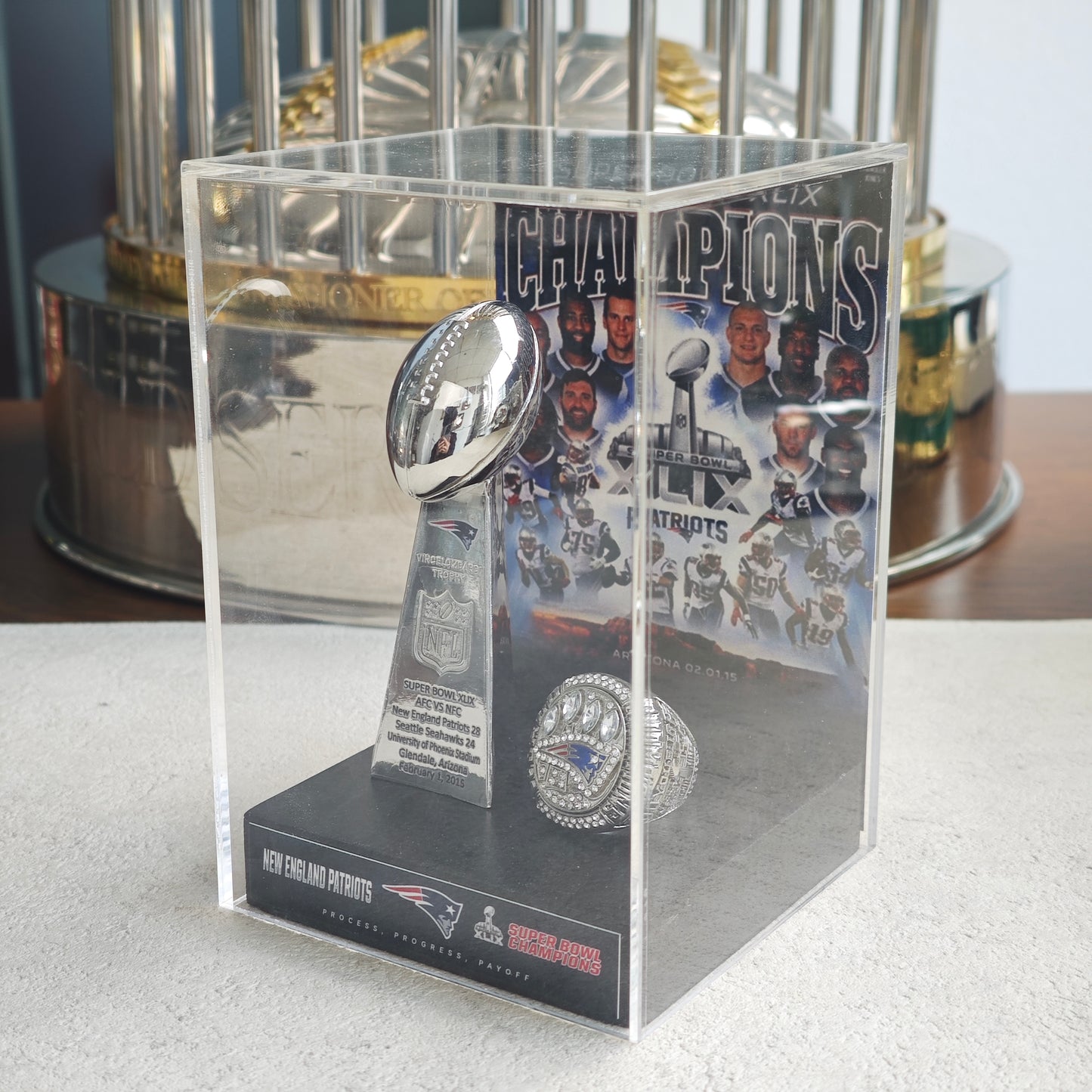 2015 New England Patriots Super Bowl XLIX Championship Trophy Display Case