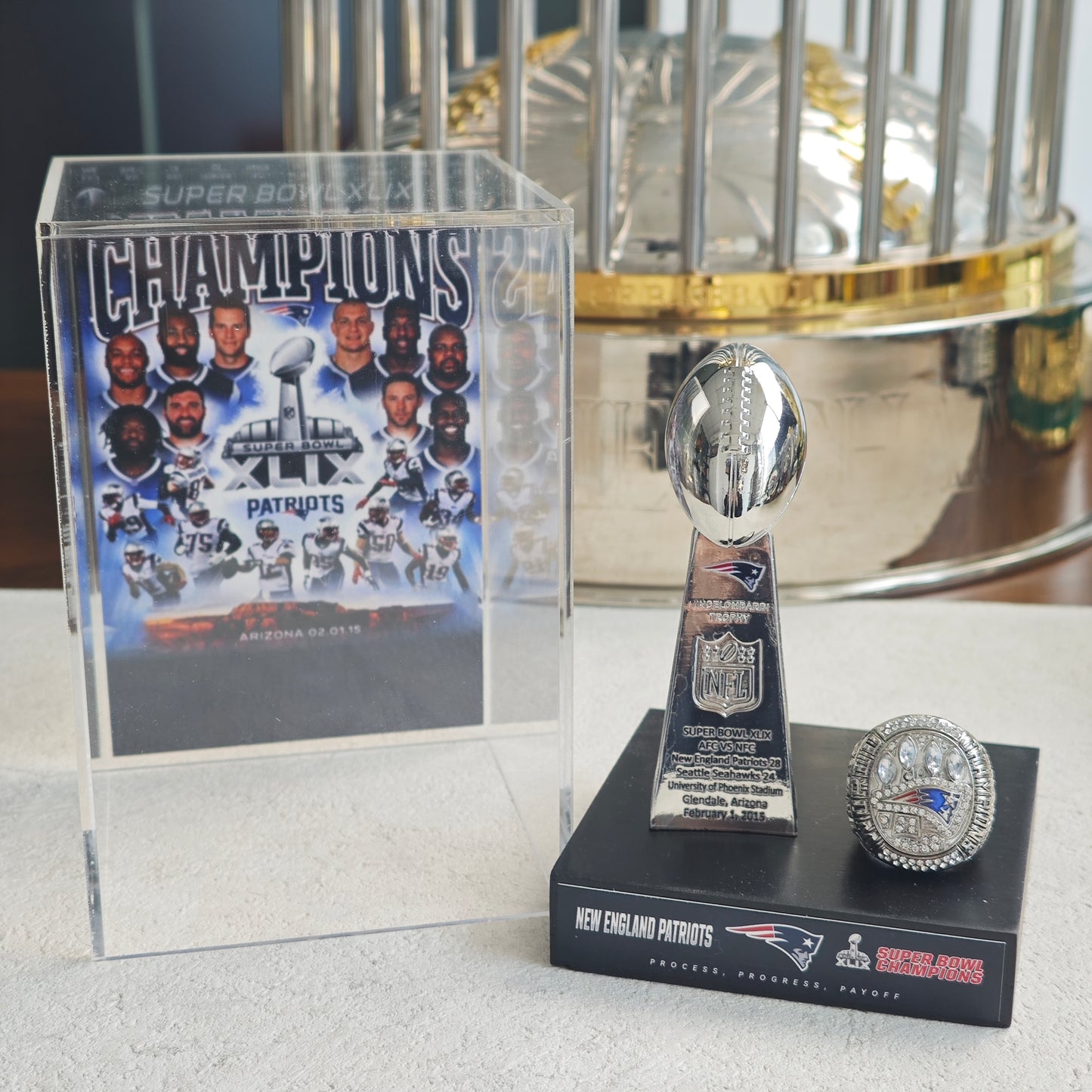 2015 New England Patriots Super Bowl XLIX Championship Trophy Display Case