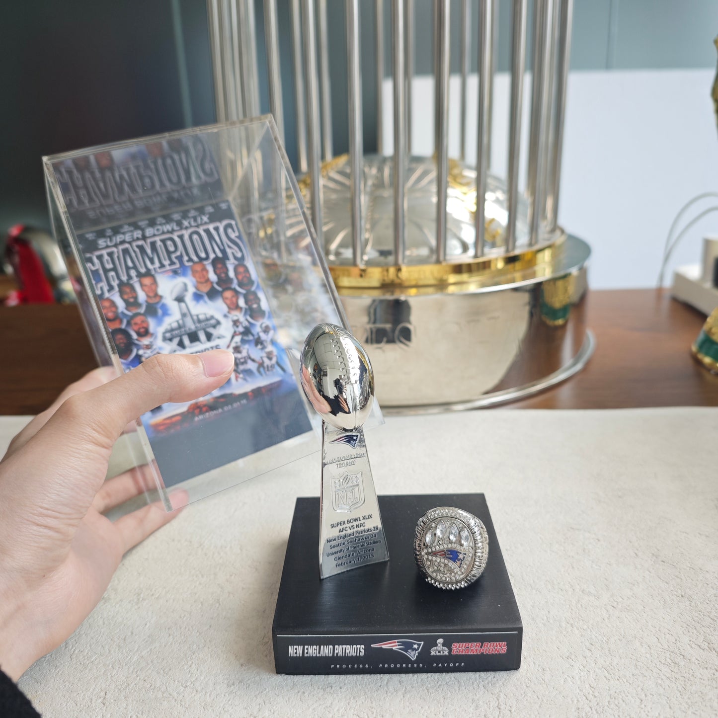 2015 New England Patriots Super Bowl XLIX Championship Trophy Display Case