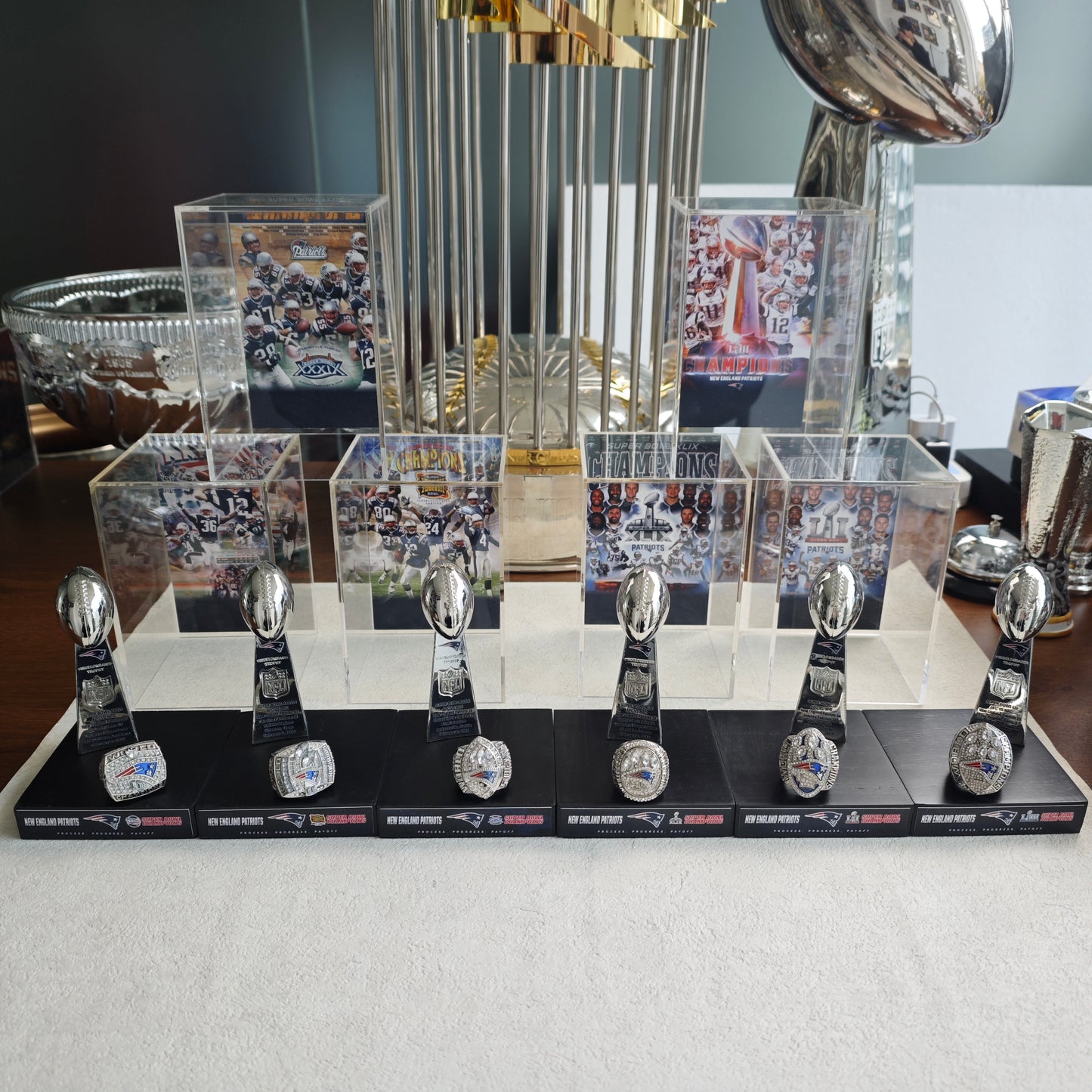 2015 New England Patriots Super Bowl XLIX Championship Trophy Display Case