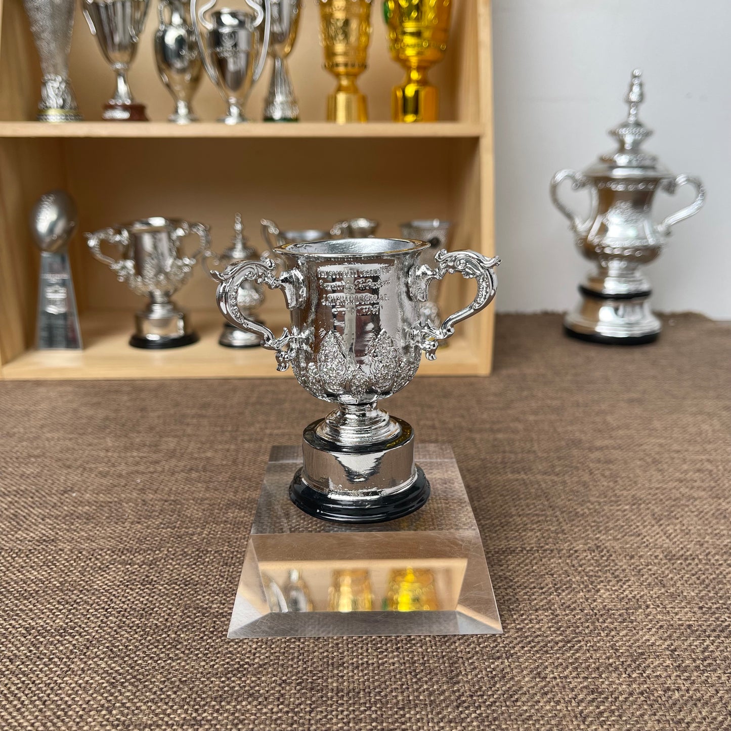 League Cup Carabao Cup Trophy(Only 42cm With 2024-25 Newcastle United  Engraved On the Base) )