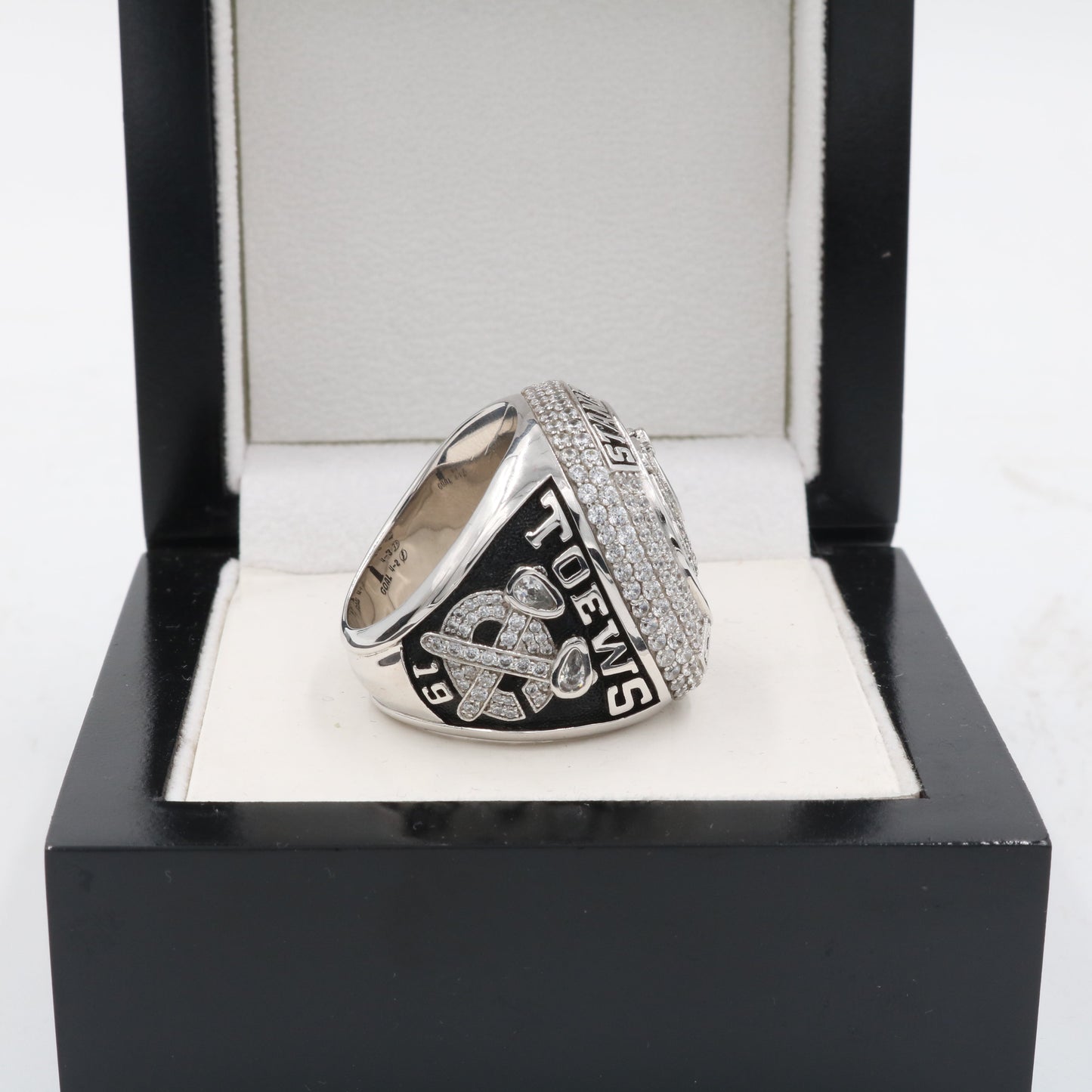 2015 Chicago Blackhawks Stanley Cup Ring - Ultra Premium Series