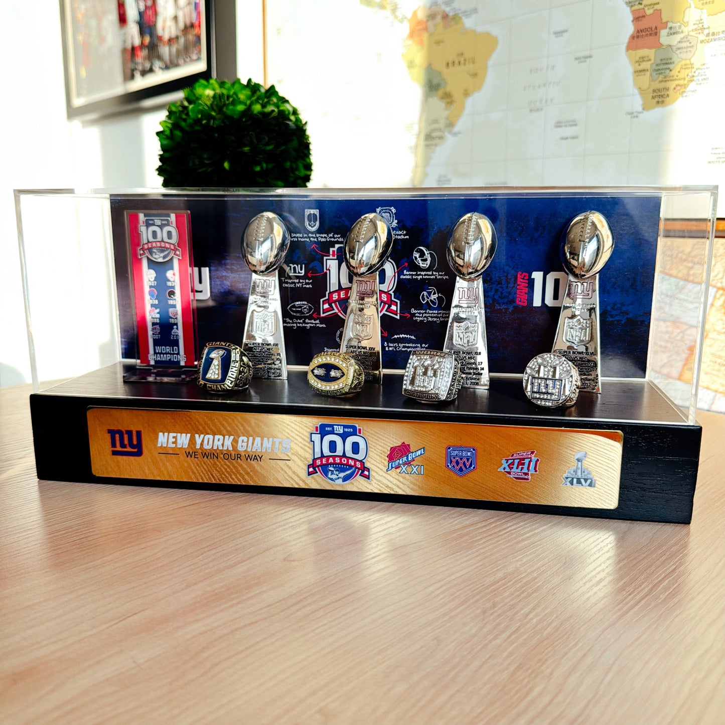 New York Giants 100th Anniversary Collection Trophy Ring Display Case