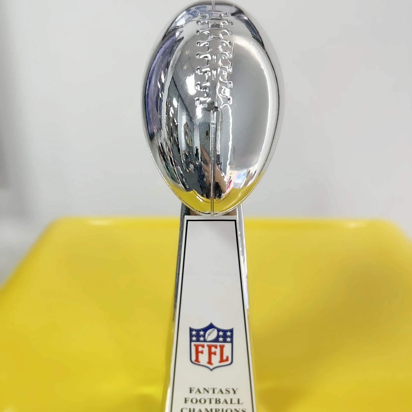 [FFL] Super Bowl Championship Trophy Resin Version