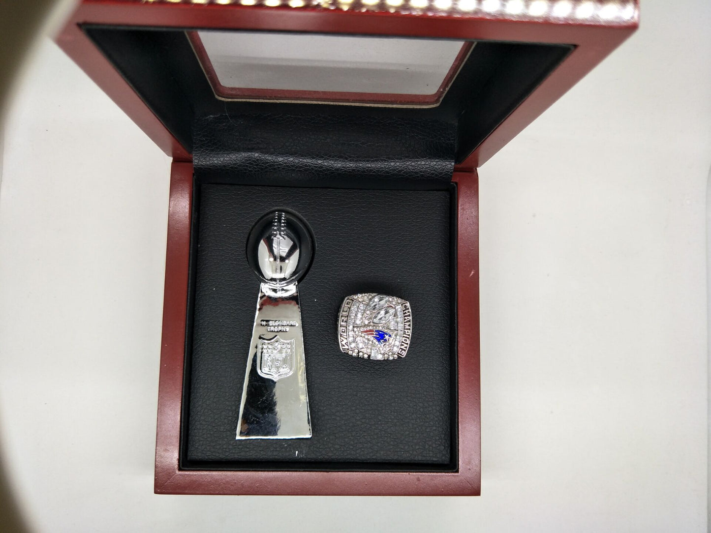 [NFL]2004 Vince Lombardi Trophy, Super Bowl 38, XXXVIII New England Patriots