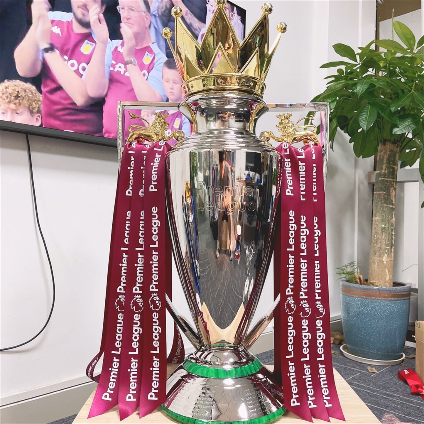 [Metal Version]Premier League Trophy (Indicate what ribbon you want)