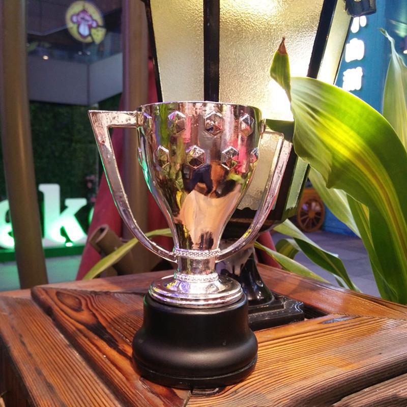 La Liga Trophy(Indicate what ribbon you want)