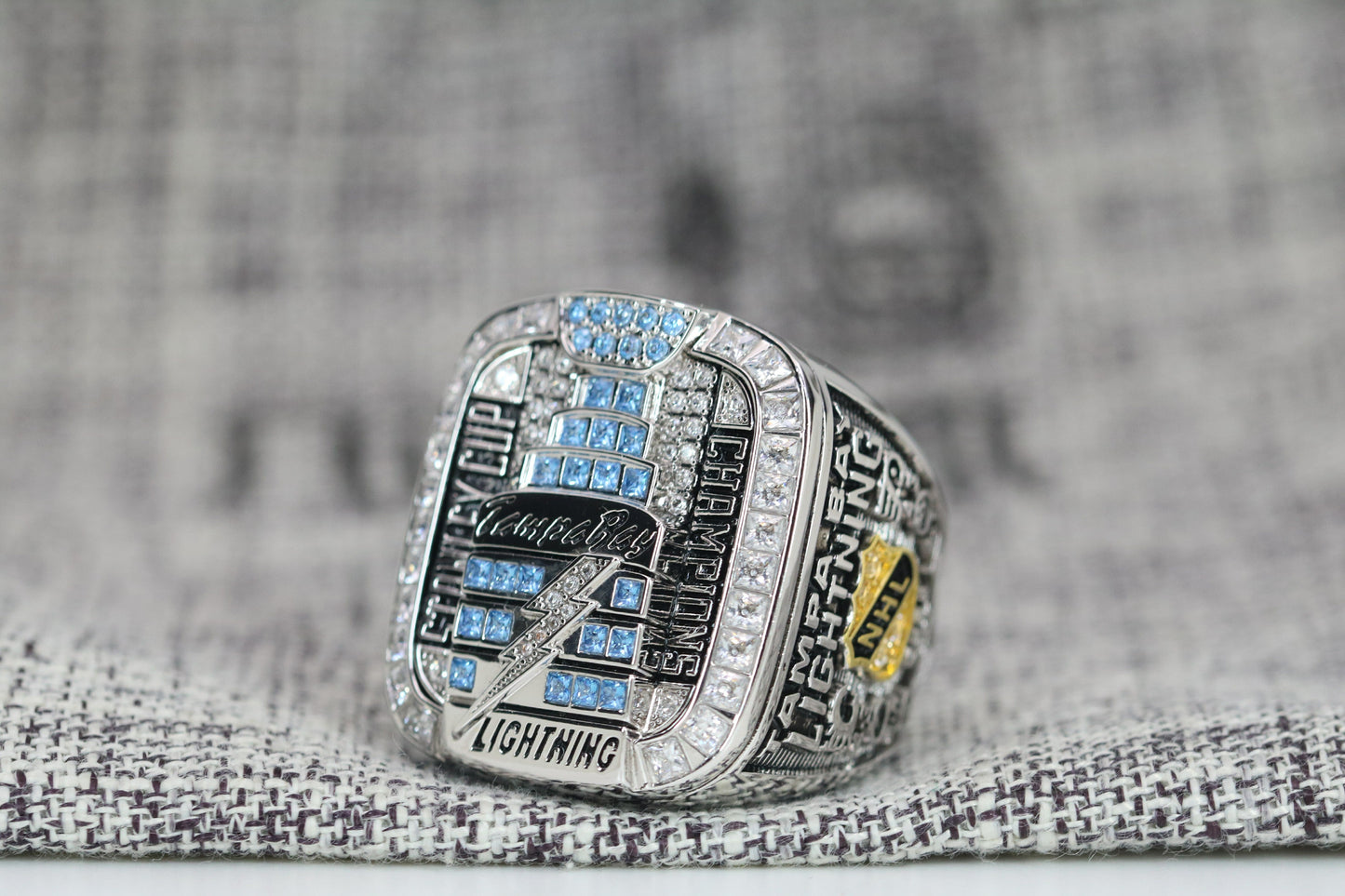 2004 Tampa Bay Lightning Stanley Cup Ring