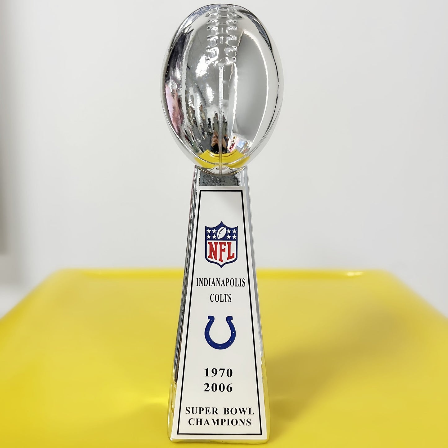 [NFL]Indianapolis Colts,2006/1970 Vince Lombardi ,  Super Bowl Championship Trophy Resin Version