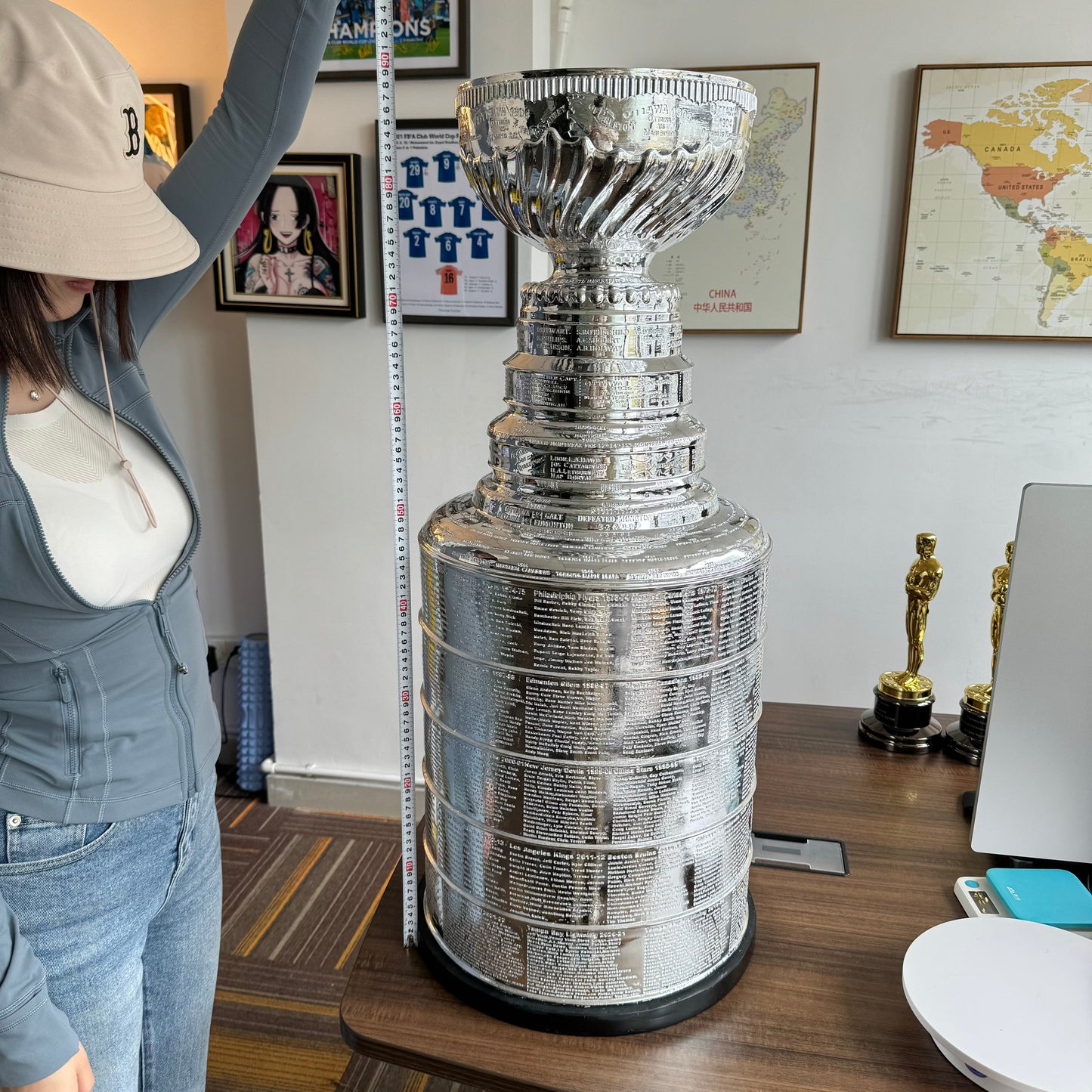 [Resin Version 90cm Height]NHL Stanley Cup Trophy  Full Size With All Champions Engraved