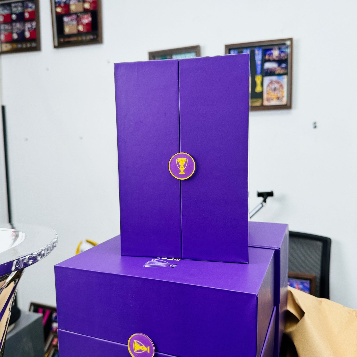 Official Box With 2025 Al-Ahli Saudi Football Club AFC Champions League Elite Trophy 16cm Resin Version(Trophy Included)