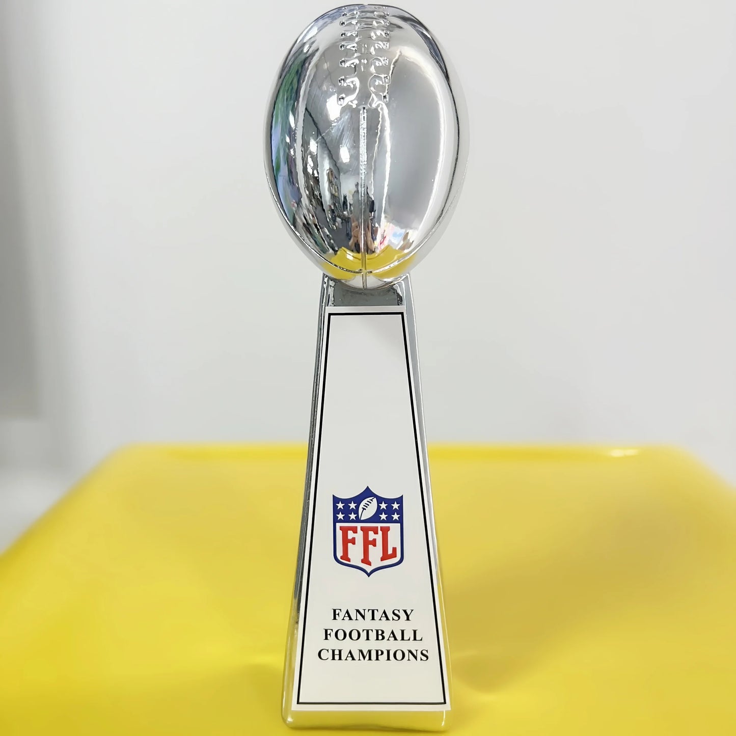 [FFL] Super Bowl Championship Trophy Resin Version